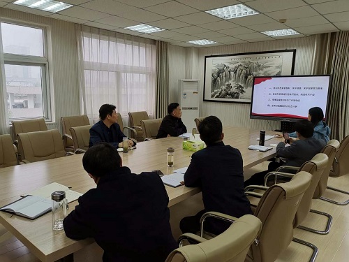 beats365官方唯一入口召开党委理论中心组学习会议暨2019年度意识形态工作专题会