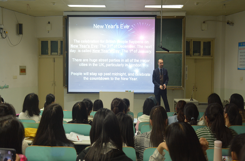 beats365官方唯一入口成功举行外籍教师系列讲座 