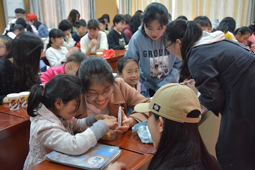 beats365官方唯一入口“我为党旗添光彩”党员发展对象志愿服务活动顺利开展